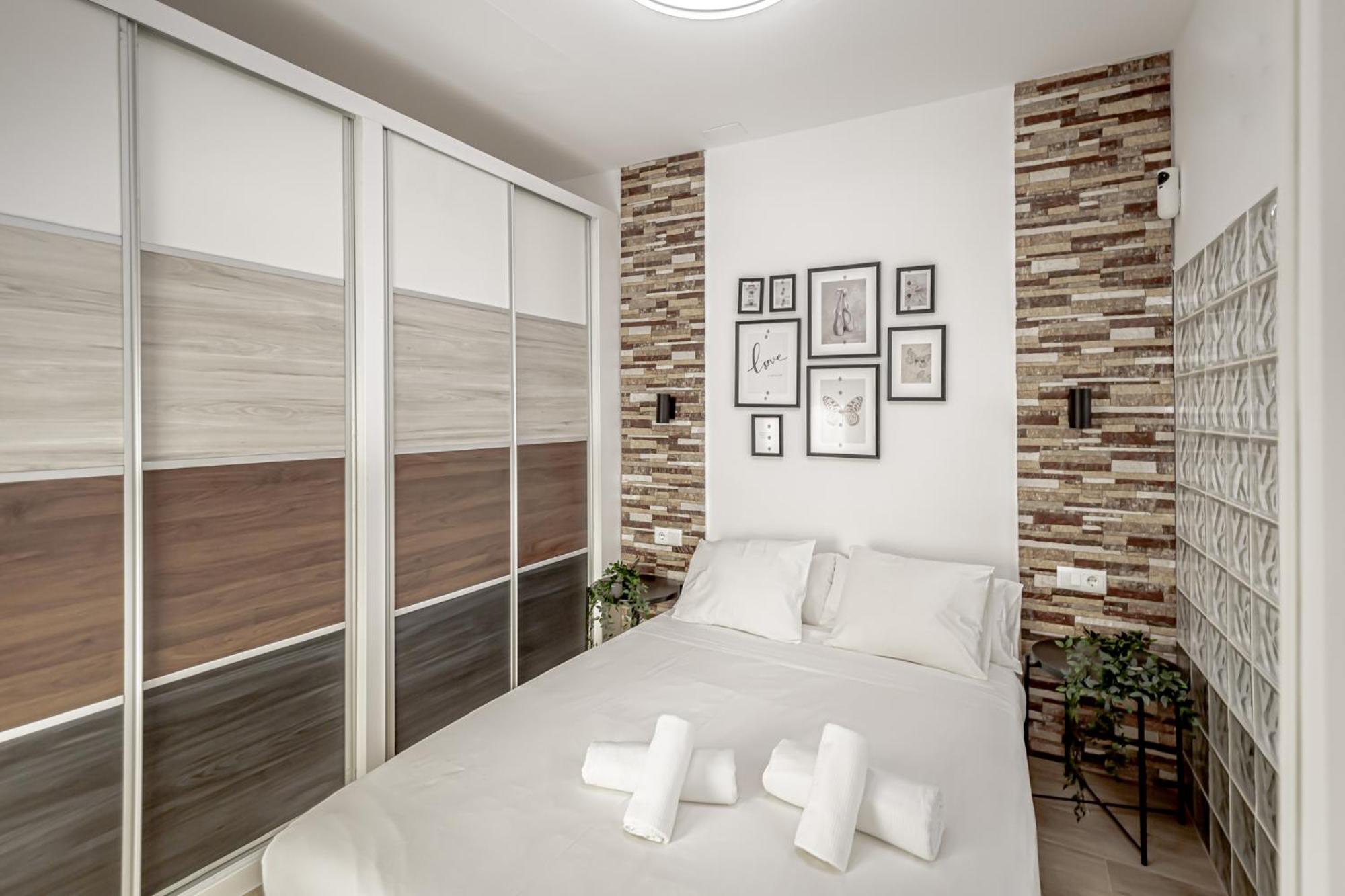 Apartamentos Franco Rodriguez Мадрид Екстериор снимка