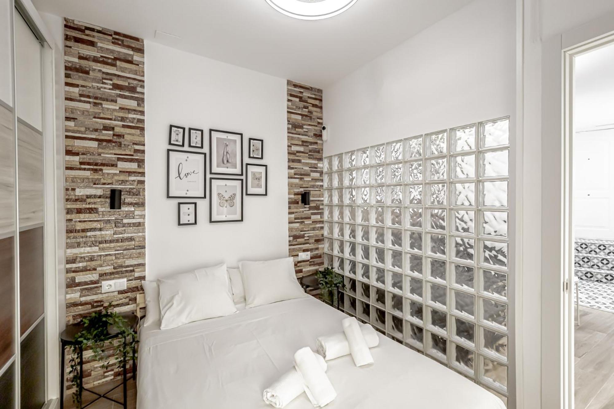 Apartamentos Franco Rodriguez Мадрид Екстериор снимка