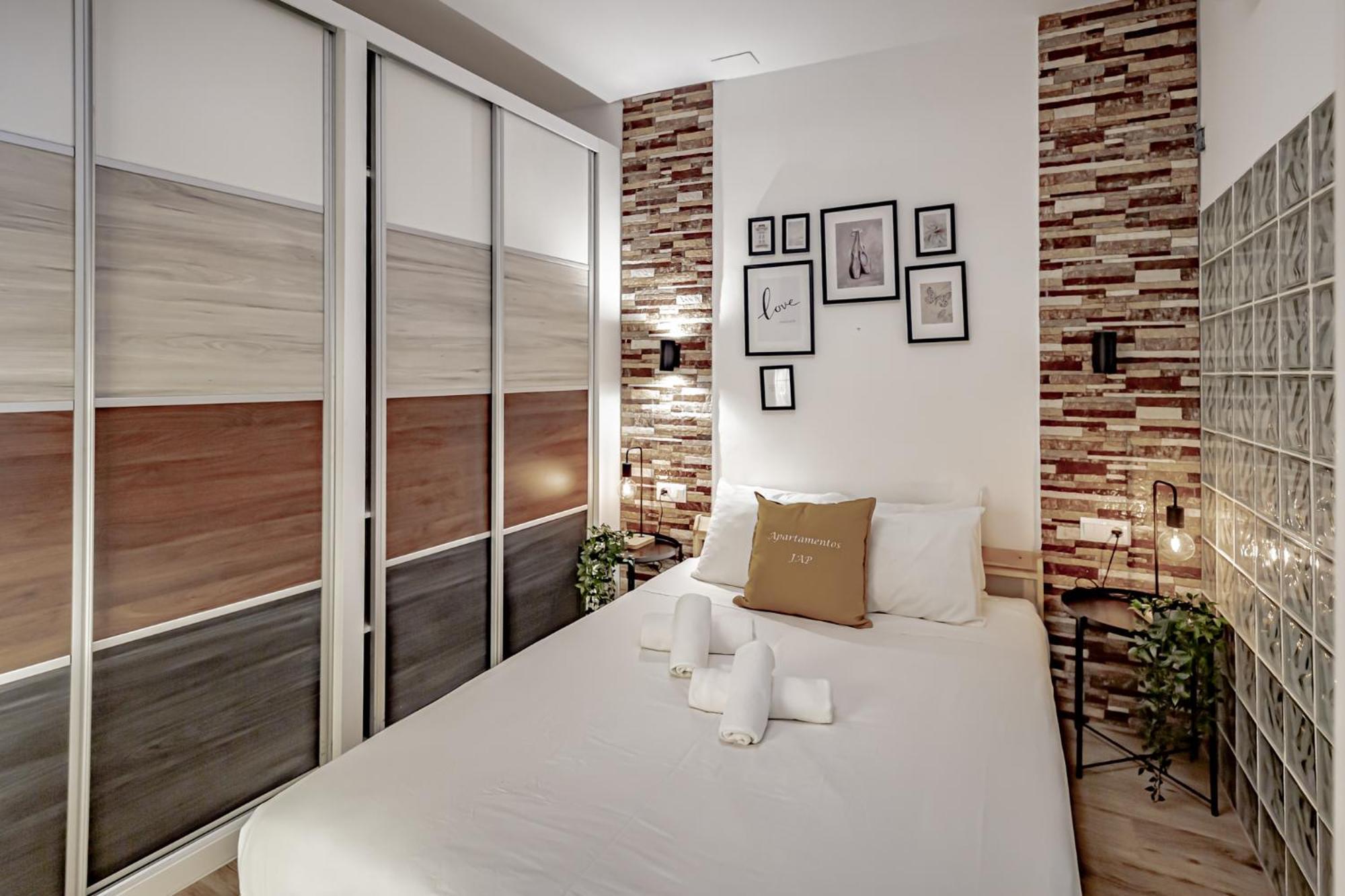 Apartamentos Franco Rodriguez Мадрид Стая снимка